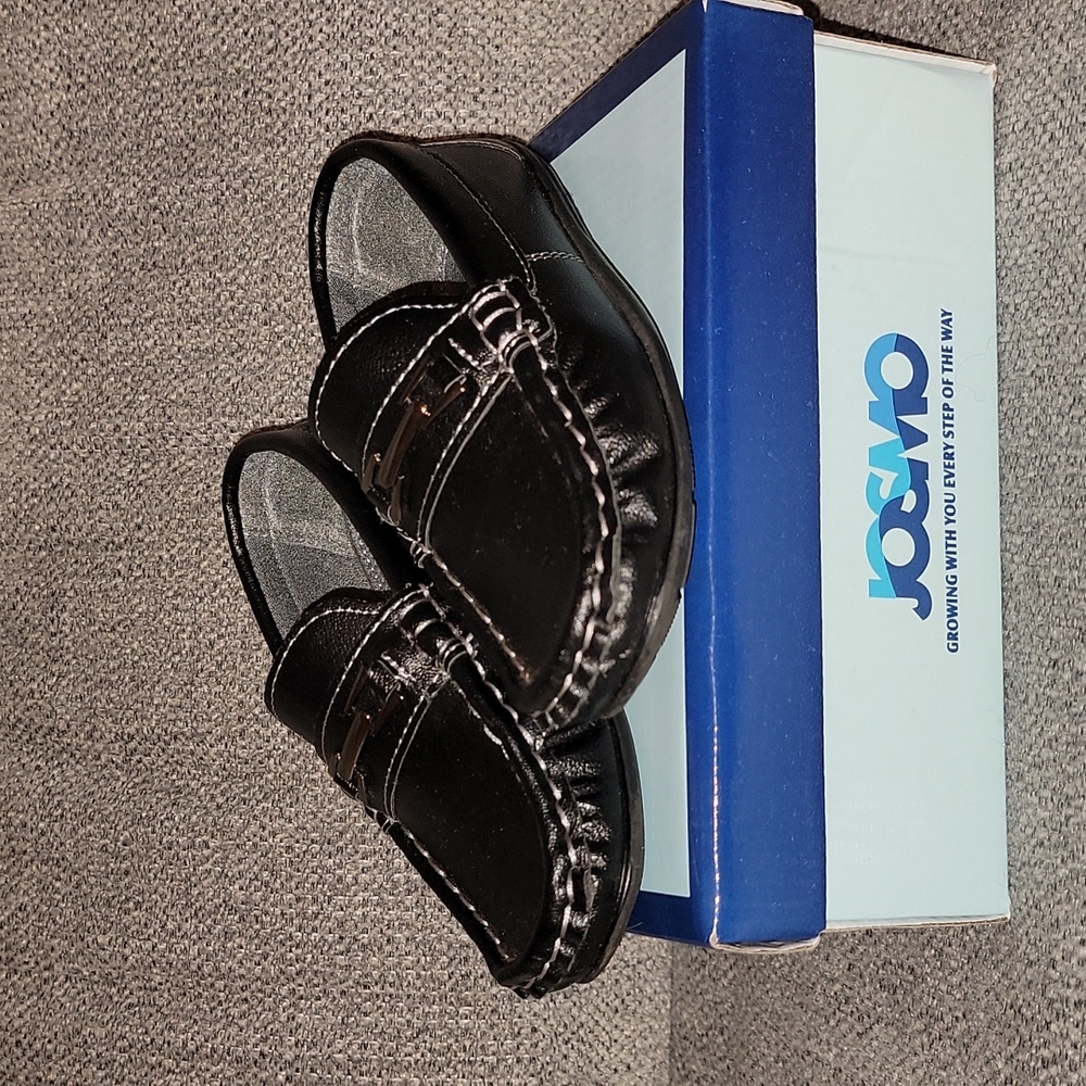 Boy's dress shoes